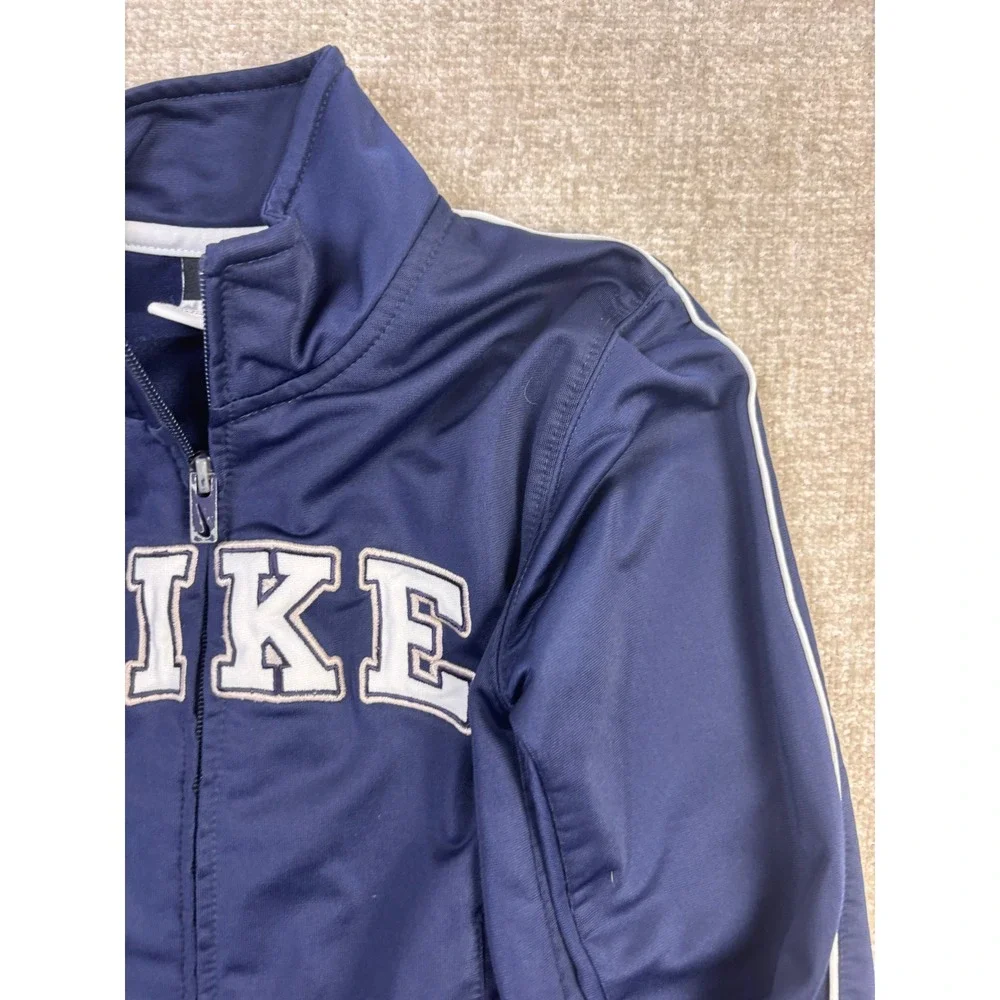 Nike Boys Track Jacket Navy Blue Full Zip Spellout Logo Size 6 8552-818-111